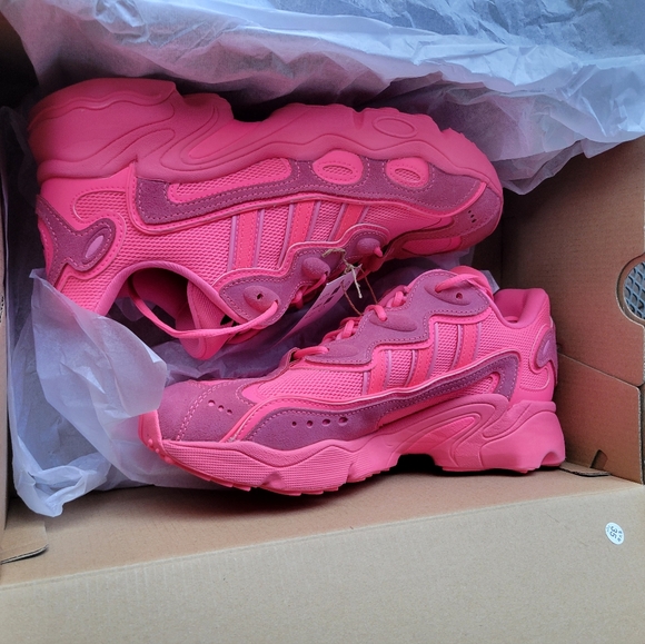 ADIDAS Ozweego Sneakers - Picture 8 of 9